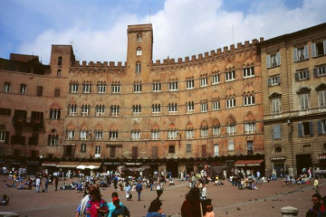 176_22.04.-Siena