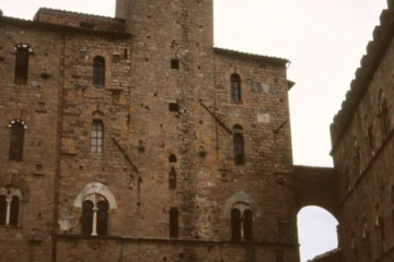 195_23.04.-Volterra